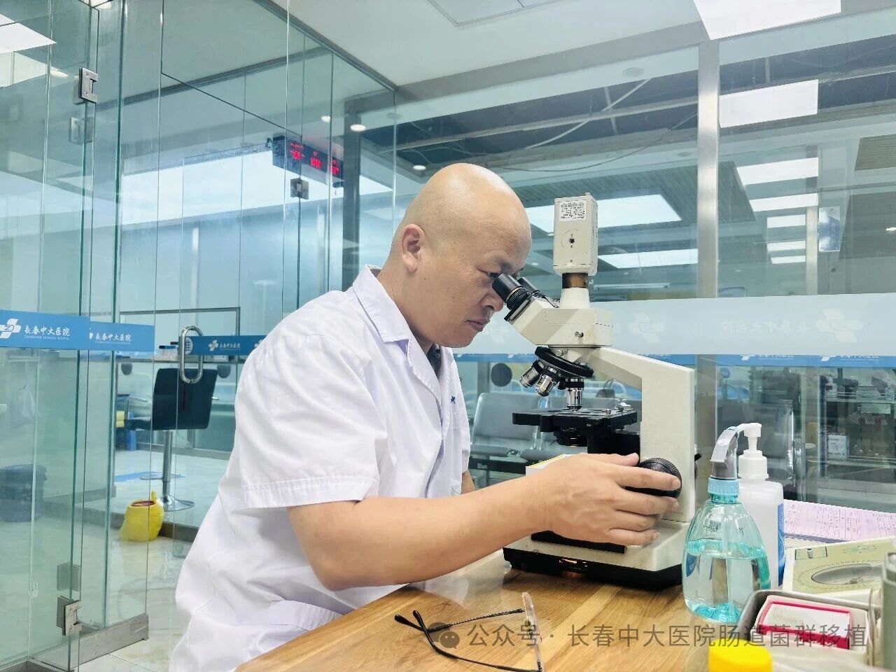 日照市|高朋磊医师：左手男科临床，右手肠道菌群移植深入研究